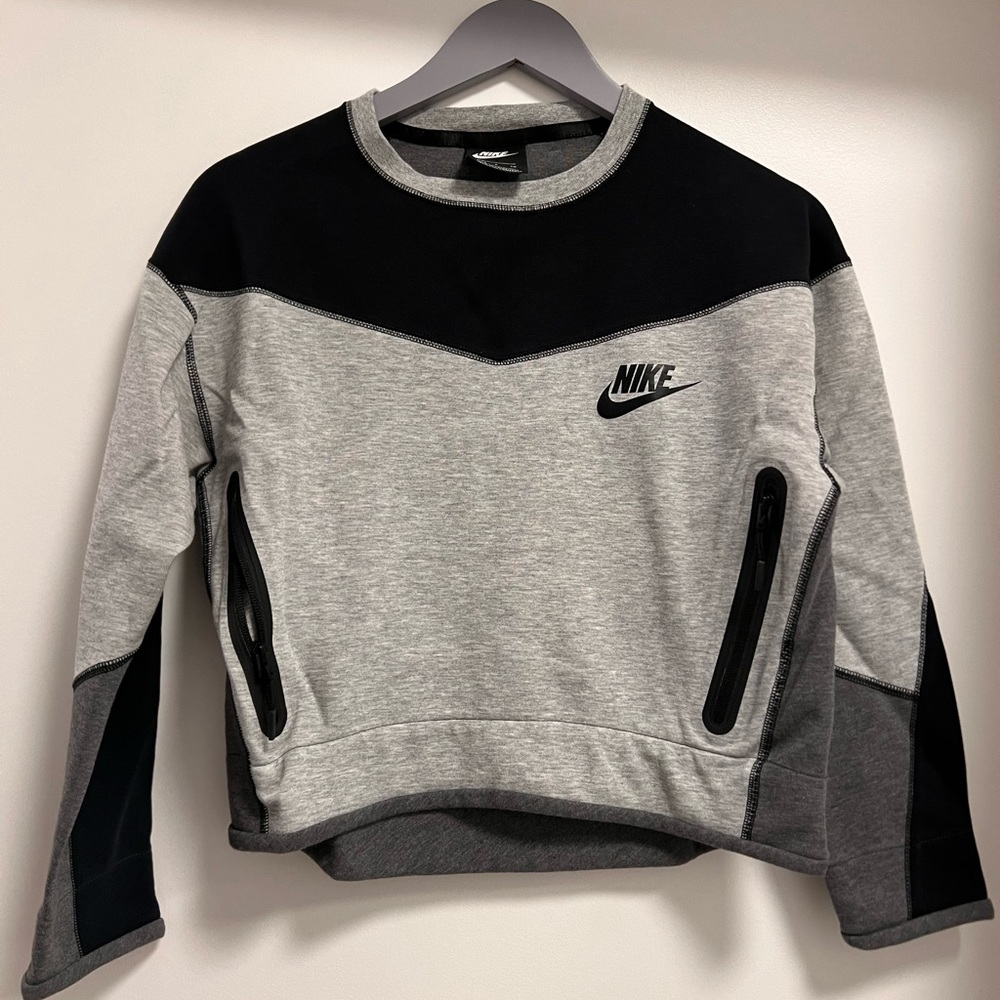 Nike Sweater